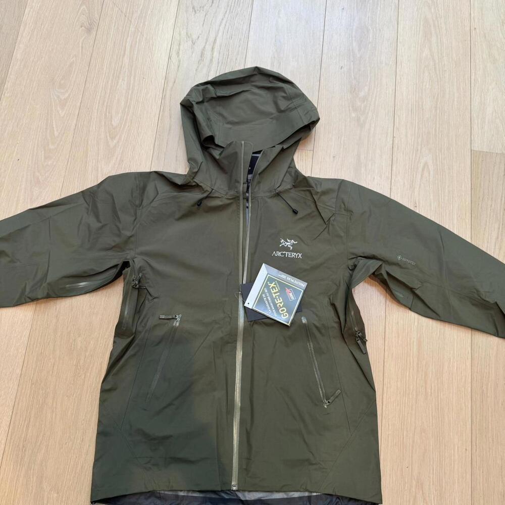 Military Green Arc'teryx Beta LT jacket